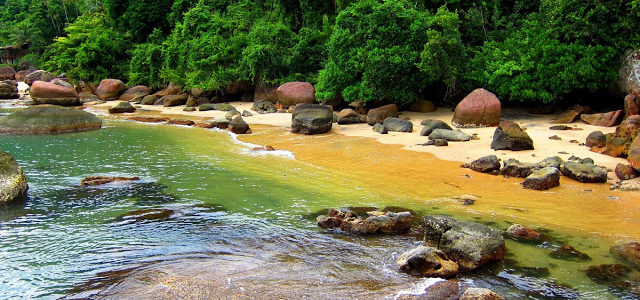 Travessia de caiaque do Saco do Mamanguá