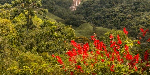 Cachoeira do Alcantilado na Região de Mauá