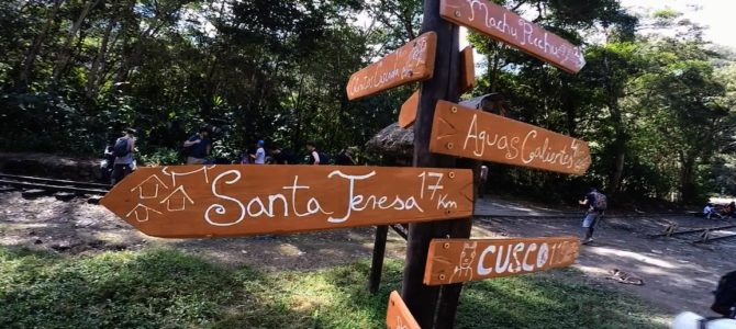 Salkantay: chegando em Águas Calientes