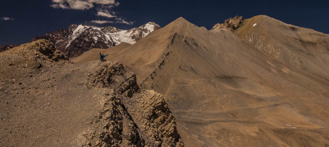 Cruce de los Andes: Paso Internacional Piuquenes