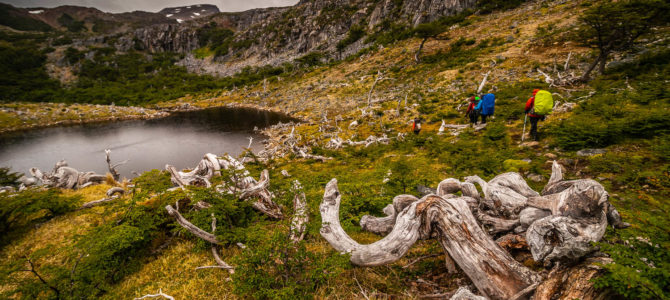 Dientes de Navarino: Paso Ventarrón à Laguna Martillo